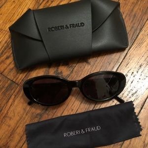 Roberi & Fraud Betty Sunglasses